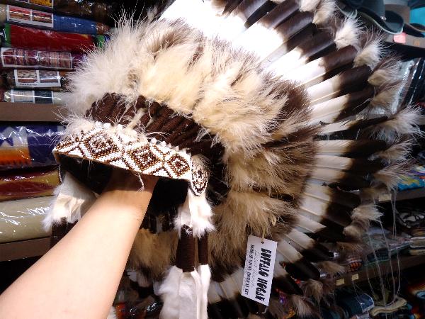 ナバホ族製作のウォーボンネット　War bonnet