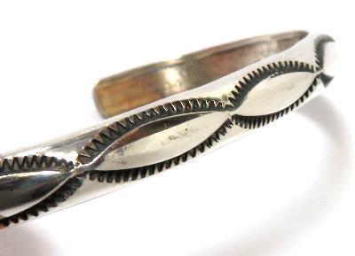 �C���f�B�A���W���G���[�@�i�o�z�o���O���@�X�^���v���[�N