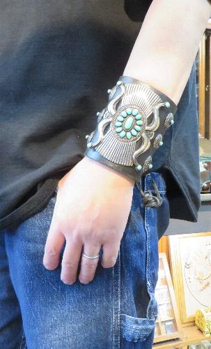 �C���f�B�A���W���G���[ Bow Guard �{�E�K�[�h