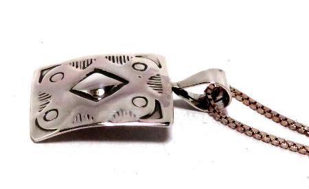 Delayne Reeves�iNavajo)�� �y���_���g