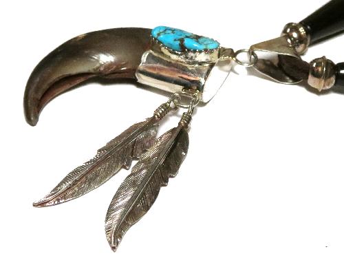 インディアンジュエリー Ernest Hawthorne Navajo ベアクロウ ペンダント